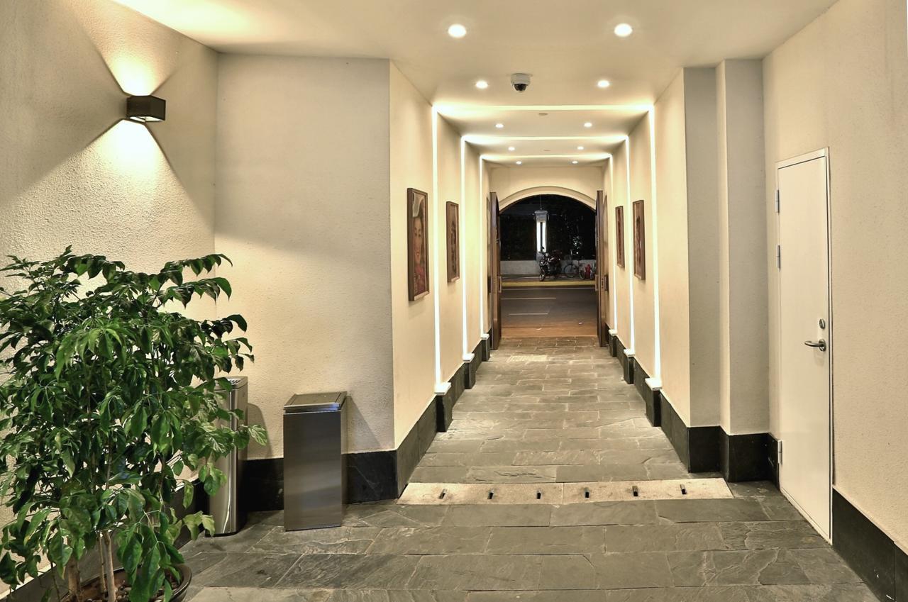 U Hotels Xintiandi Shanghai Exterior photo