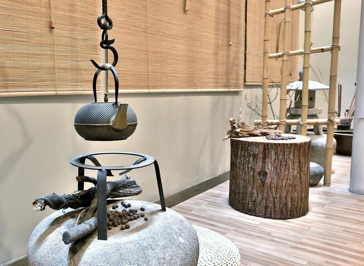 U Hotels Xintiandi Shanghai Exterior photo